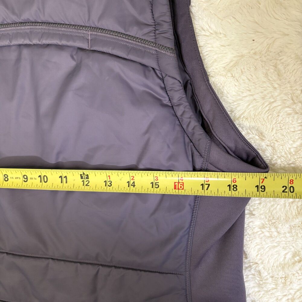 Athleta Rock Ridge PrimaLoft Duck Violet Quilted Puffer Vest Women’s L - Picture 4 of 5